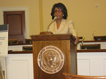 Maxine Waters-n.jpg