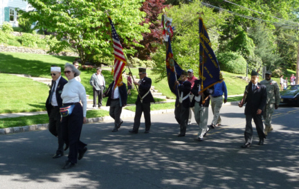 Memorial Day Honor Guard2.jpg